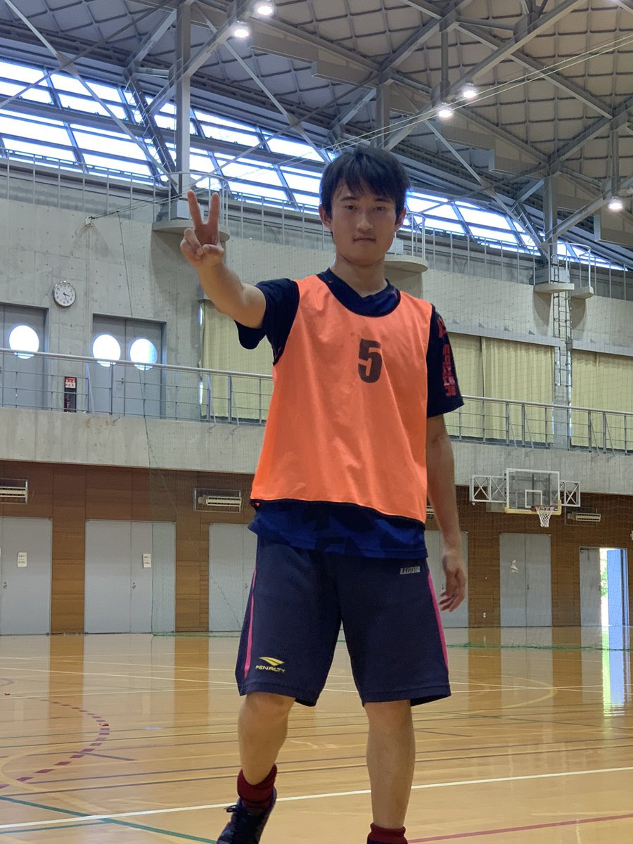 ponnu04____'s tweet photo. @arurin283 @kazu02198915 @Shoki_0101 ❕❕バズったから宣伝します❕❕
阪大薬学部フットサル部の部長東和宏です😳
似ている著名パンは食パンマンです❣️
よろしくお願いします❣️

(画像は阪薬フットサル部などからお借りしました！) https://t.co/SbSRHpniPE