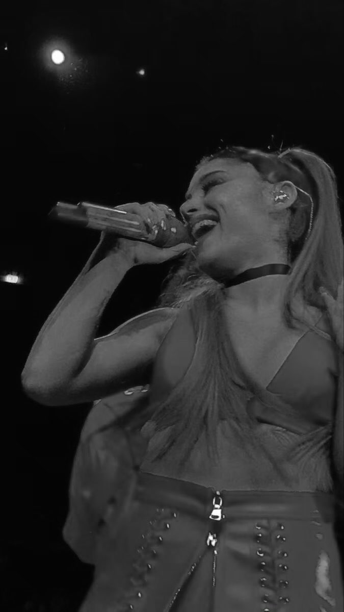 ntltcnets's tweet photo. ariana and me ♡ https://t.co/8cKRjeoJpf