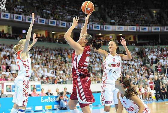 Olimpisko spēļu un piecu @EuroBasketWomen finālturnīru dalībniece Liene Jansone iekļauta @BK_Kandava pieteikumā
sportacentrs.com/basketbols/dam…

#TrīsZvaigznes