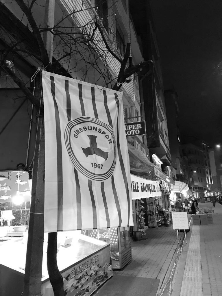 yllmzzserhatt's tweet photo. YOL VERİN AĞALAR BEYLER..!
#Giresunspor https://t.co/vrhtaCiPX2