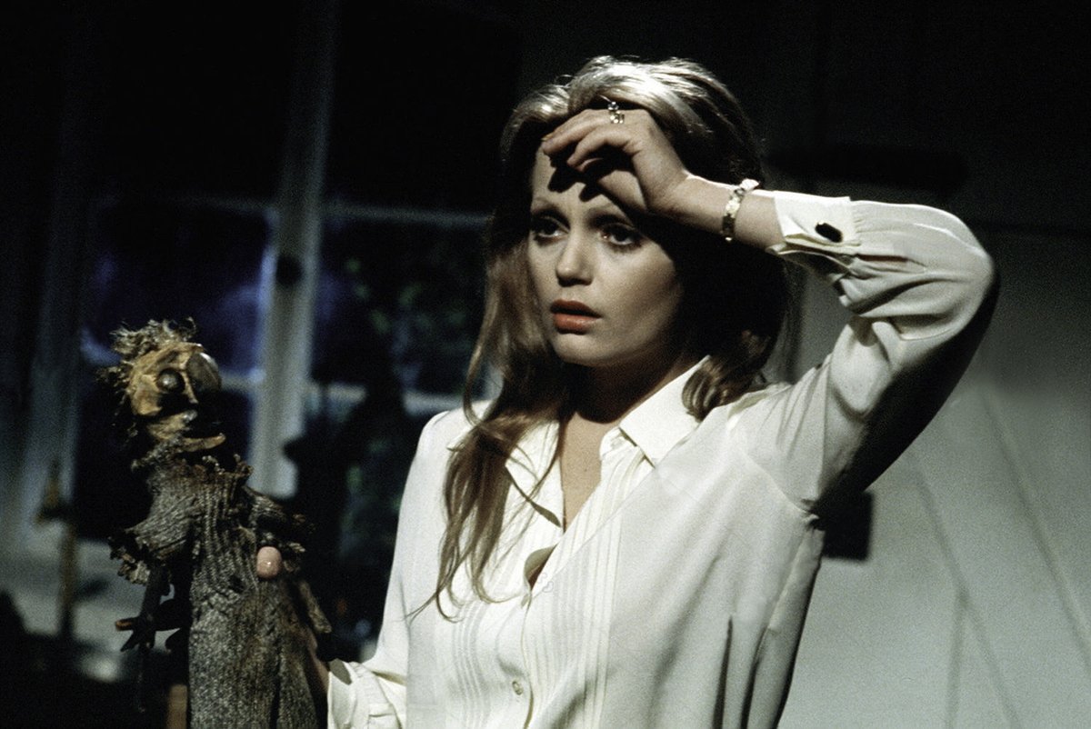AlexandraHayBio's tweet photo. Alexandra Hay in a publicity still for her "Thriller" episode, "A Place to Die" (1973). #alexandrahay #brianclemens #peterjefferies #britishhorror #folkhorror https://t.co/Wk8tq5t5zt