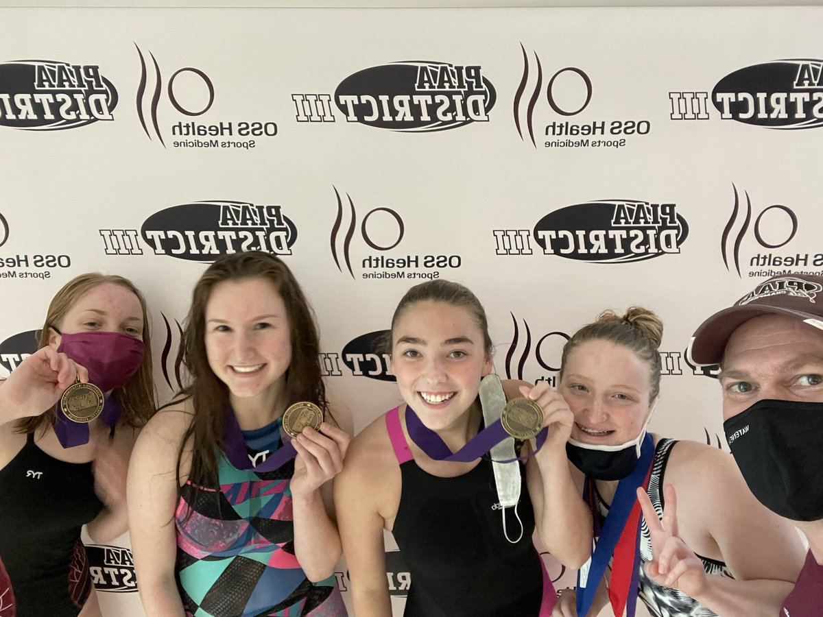 gburgswim's tweet photo. Congratulations to our girls for placing 6th in their 400 free relay!!🤩🏊‍♀️ 🏅 https://t.co/xJy5tzHh8e