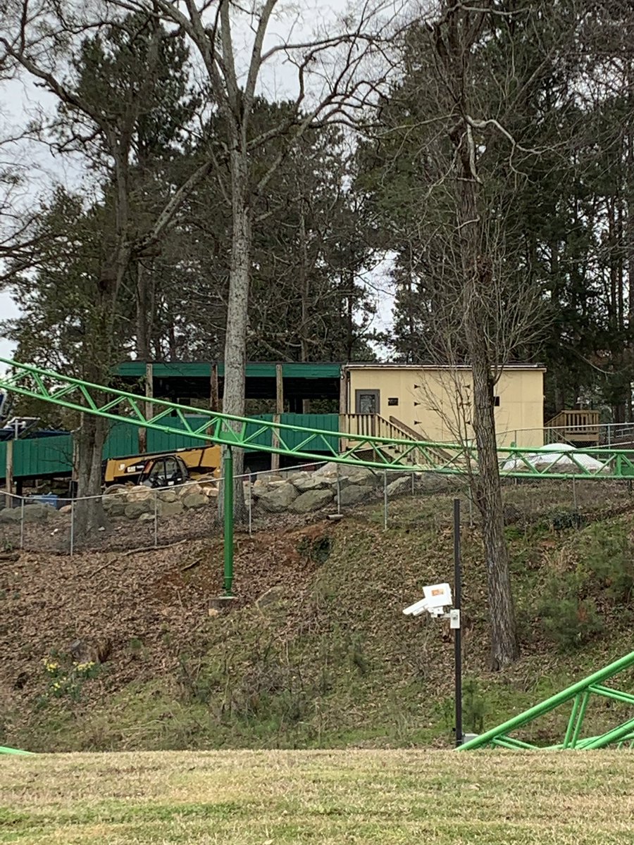 ClothoidLooper's tweet photo. Here’s a few pics of Mind Bender from today. #SixFlagsOverGeorgia #TheRiddlerMindbender https://t.co/yCB5iEW94w