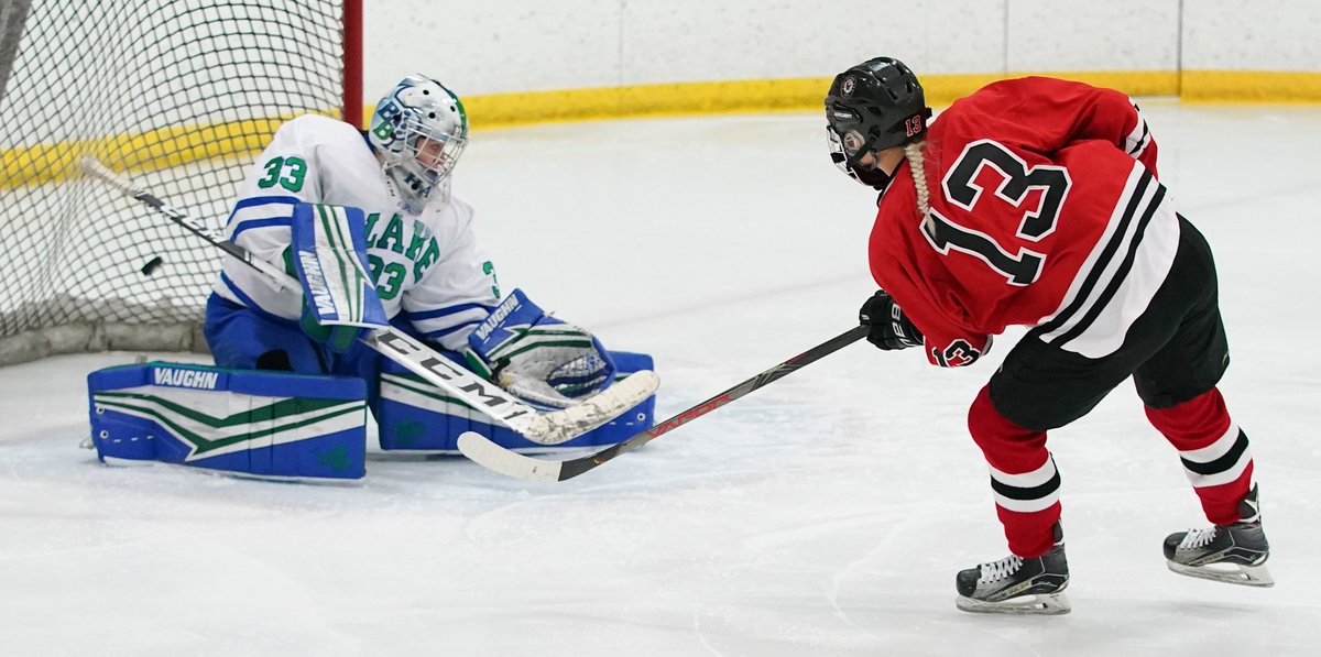 rickolson77's tweet photo. Eden Prairie leads Blake 2-1 after two. Eagles #9 Grace Kuipers crossed the blue line and fed a perfect pass to #13 Lotta Brown who buried the puck into the back of the net. Assists to Kuipers and #5 Jenna Reuben. https://t.co/p7VArO6hVk