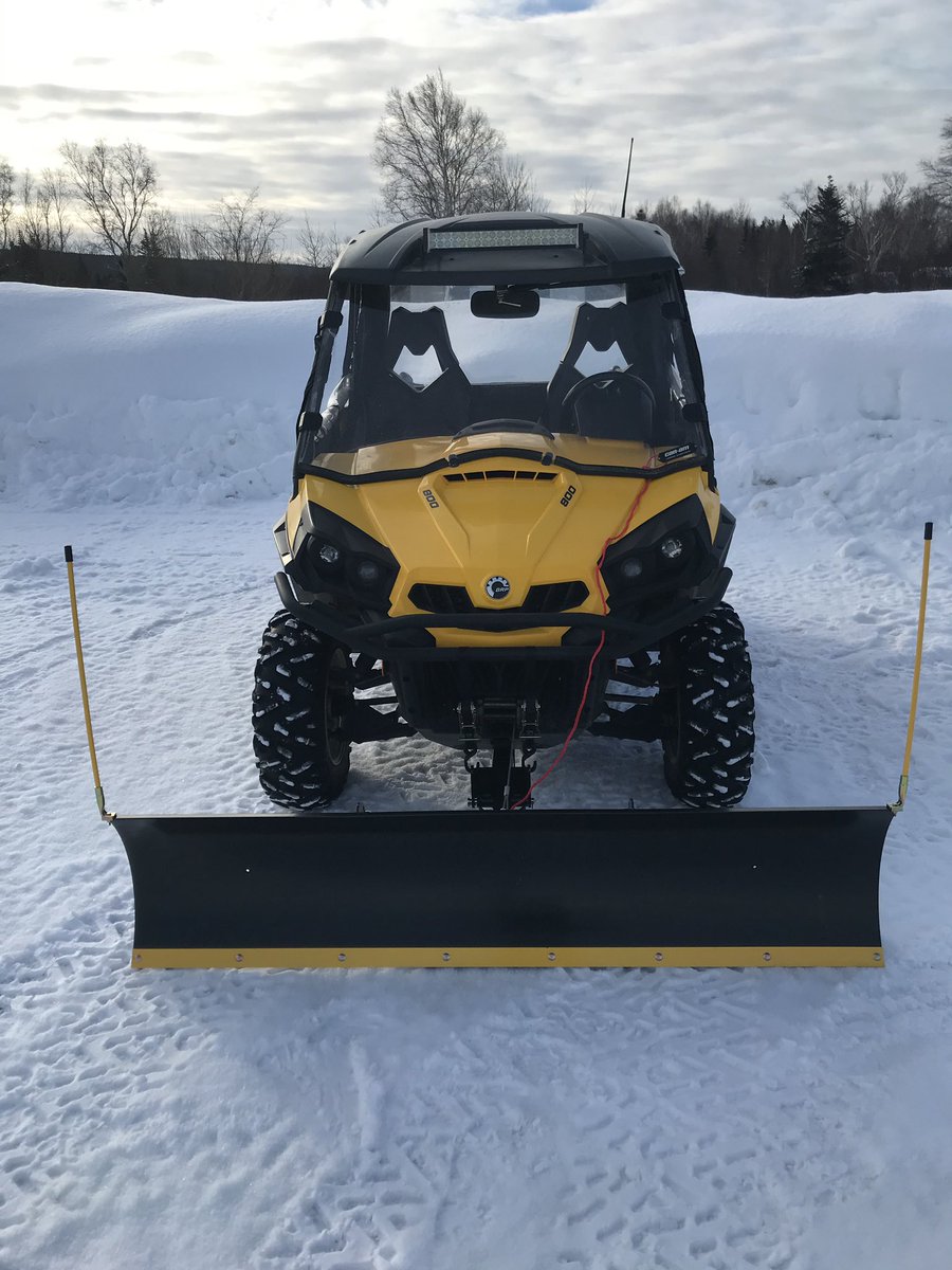 quadivator_nl's tweet photo. This Can Am Commander 800 wears the Quadivator 72” blade nicely! #canamcommander #nlsnow https://t.co/EG4PHKBjIm