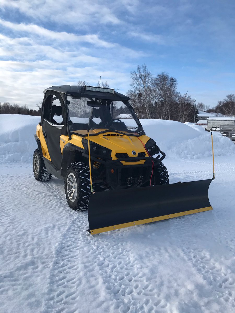 quadivator_nl's tweet photo. This Can Am Commander 800 wears the Quadivator 72” blade nicely! #canamcommander #nlsnow https://t.co/EG4PHKBjIm