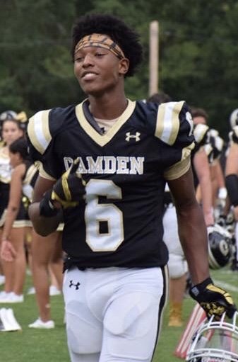 SCFootballHOF's tweet image. Congrats to FR WR @_landongoodwin on his 1st college catch today for @BlueHoseFtball! #BBEA20 #Finalist #CamdenHS #SCStrong 💪🏾