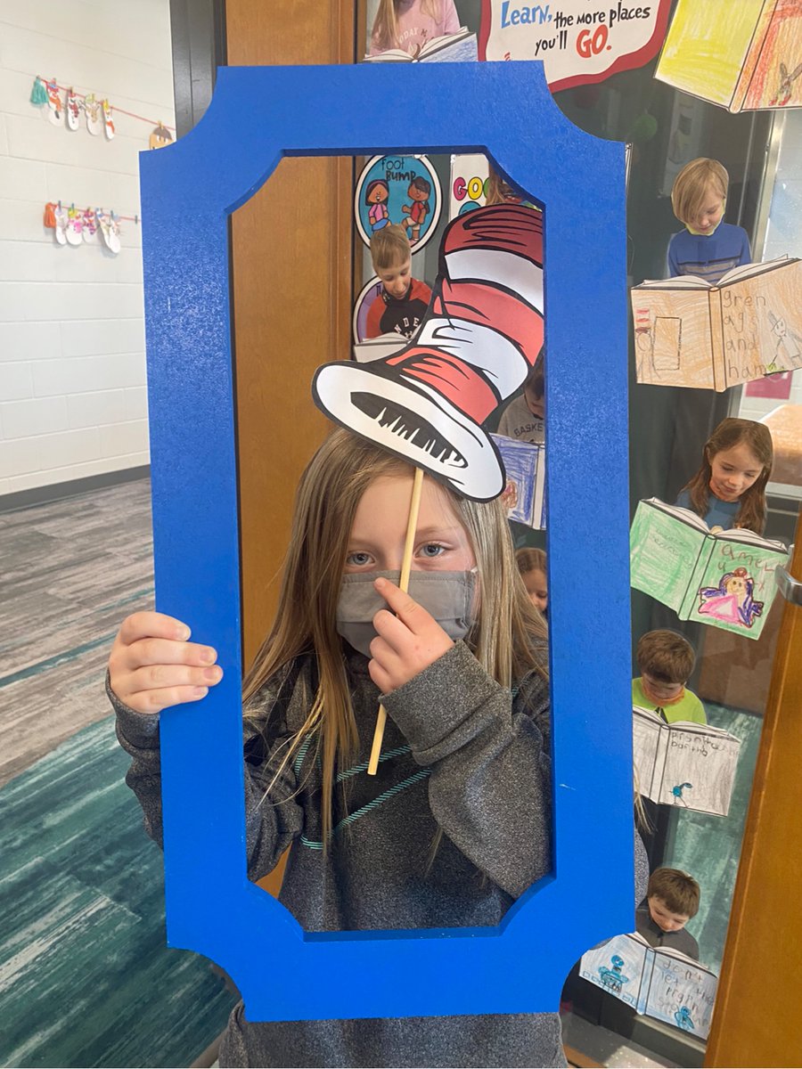 ETCSD's tweet photo. A few recap photos from a FANTASTIC Read Across America week! ๐๐
The culture of literacy here in East Troy is something to be proud of! #ETlearningignitED #EastTroyReads #LittlePrairiePrimary #PrairieViewElementary https://t.co/7pRn81JuDi