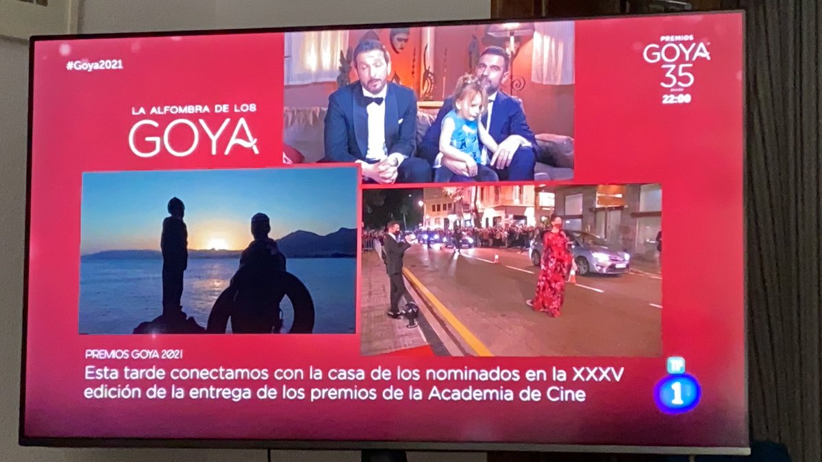 BRAVO @_SalvadorCalvo y emocionante verlo con Juan y su hija, Alejandra. Os quiero. 

#Goya2021 <a href="/PremiosGoya/">Premios Goya</a>