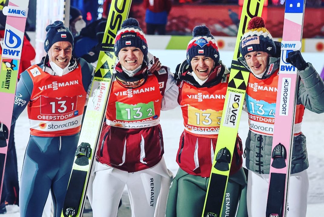 Wow! Gratulation ihr Weltmeister 🥳
Pius Paschke, Severin Freund, Markus Eisenbichler und Karl Geiger fliegen zur Goldmedaille im Teamspringen 🦅🇩🇪

🥈Österreich 🇦🇹
🥉Polen 🇵🇱 

#nordischeskiwm #fisski #piuspaschke #severinfreund #markuseisenbichler #karlgeiger #dsvnordisch