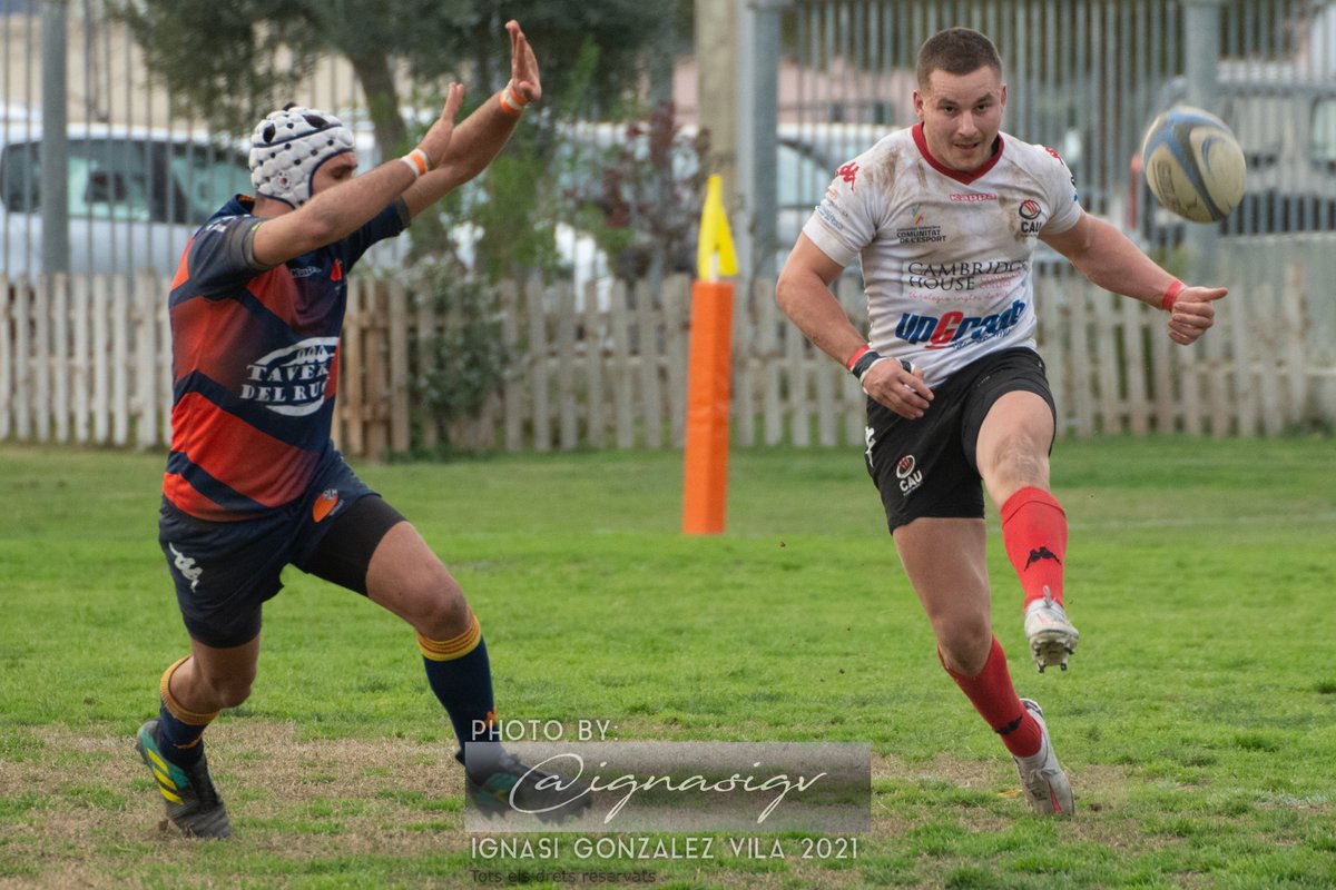 ignasigv's tweet photo. Fotos del partit de #DHB de la @ferugby entre @rclhospitalet i @CaurugbyVLC d' @ignasigv
 a https://t.co/RNI2XHJmTW https://t.co/0AWkx2P9da