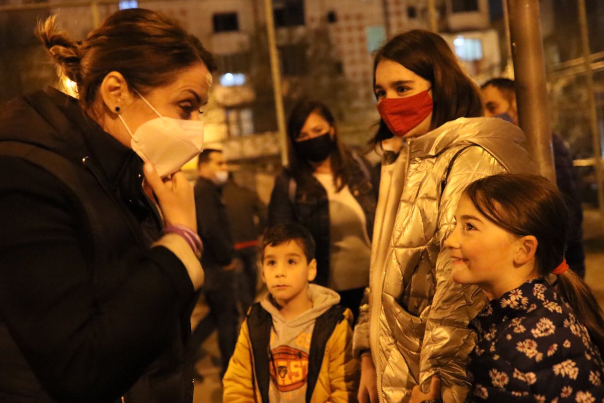 GManastirliu's tweet image. #SkaKohëPërPushim në çdo lagje të #Njësisë9💜, për të dëgjuar prej banorëve se çfarë duhet bërë më mirë, në rrugën pa kthim drejt zhvillimit të Tiranës dhe të gjithë Shqipërisë. 

#Bashkë, edhe me më shumë vendosmëri, do të çojmë  përpara punët e nisura, në mandatin 3️⃣ të #PS 🌹