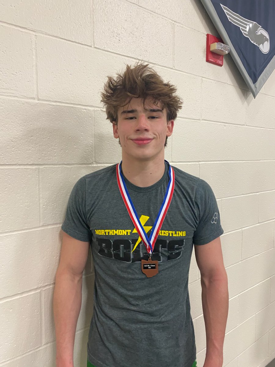 Congratulations to Miles Moyer on qualifying to the OHSAA State Wrestling Tournament finishing in 4th place at Districts! 💪🏾 #GoBolts
