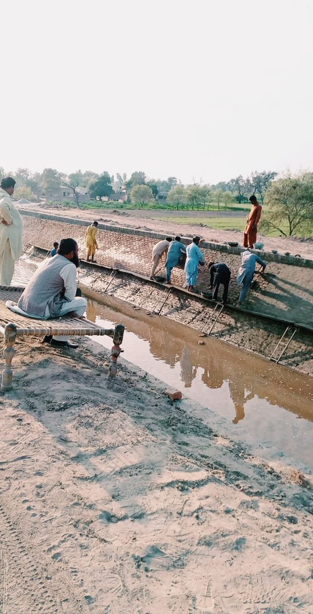 LeghariMohsin's tweet photo. Work on the restoration of Awami canal with system is in progress
Great work by XEN Sadiqia Canal Omer Abrar
#ReformingPunjab #IrrigationReforms https://t.co/heu1zOPCdw