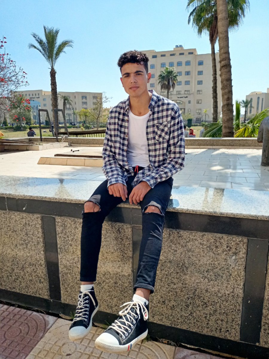 x_semba_x's tweet photo. مهو بصراحه كدا مش هيبقى انا ودرجاتى حلوين.. https://t.co/mmD70sQ9zR