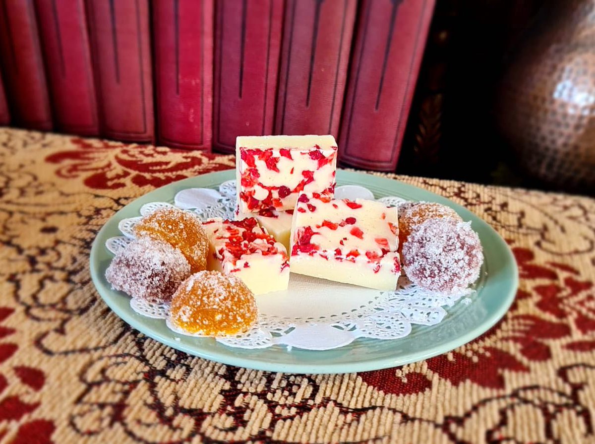 Our ‘Loving Mum’ Hamper and Cream Tea Box both include our new home-made white chocolate and strawberry fudge and our home-made fruit flavoured pastils, as well as many other delicious treats... 

Follow the link in our bio to browse all of our gifts and hampers...