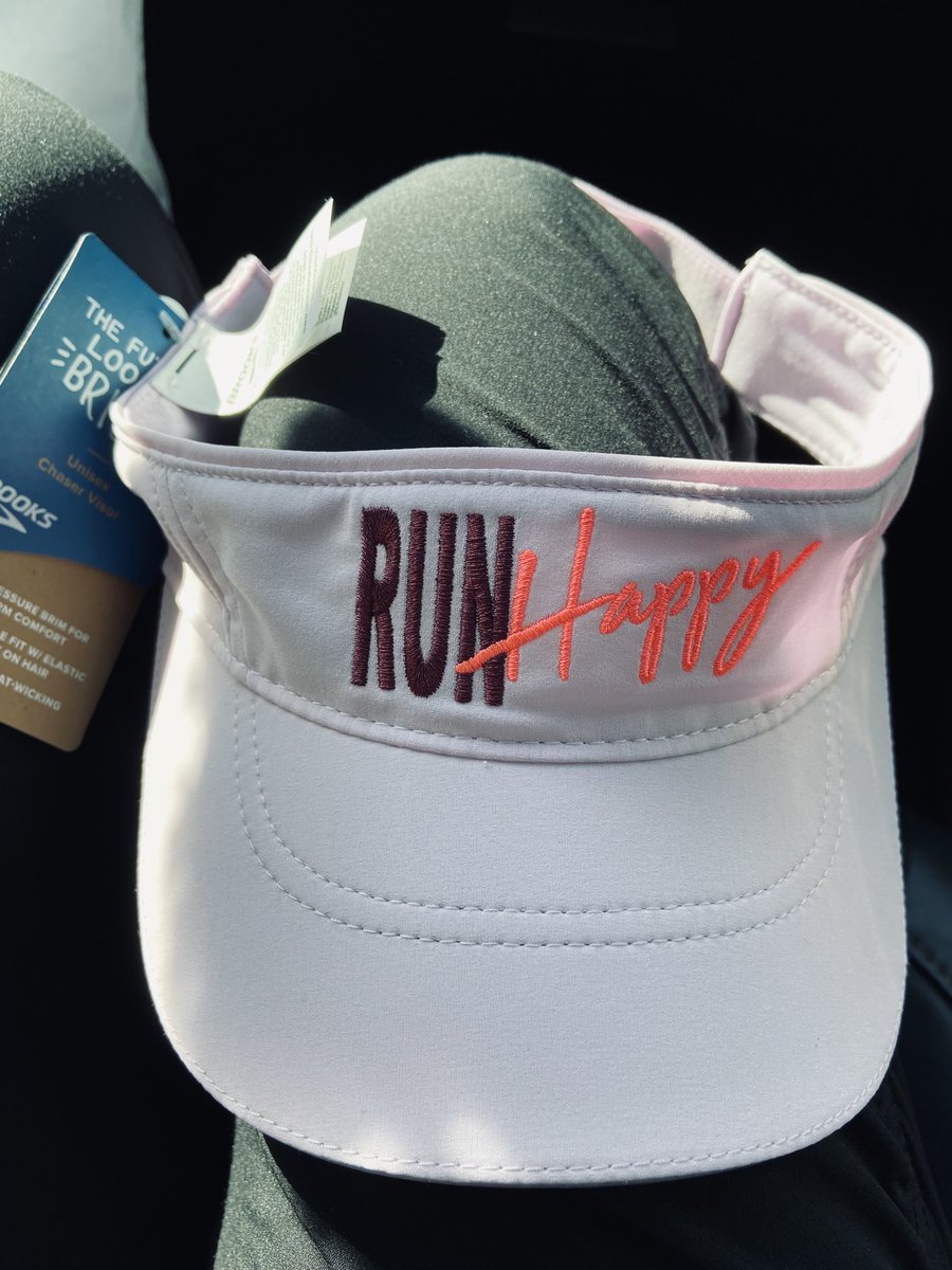 Pharm_Life's tweet photo. Cause flare makes me “Run Happy” ⁦@brooksrunning https://t.co/dUJuJ16UQU