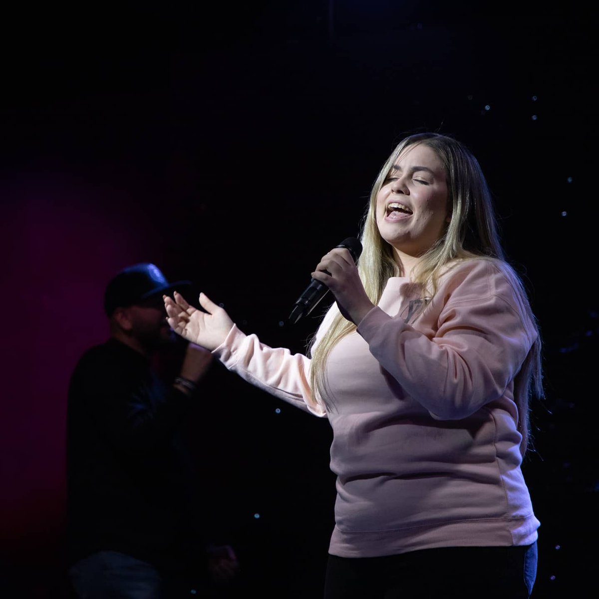 ccbyouthpr's tweet photo. 👉CCB YTH 𝑨𝒘𝒂𝒌𝒆 𝑵𝒊𝒈𝒉𝒕 
SOMOS LA VOZ 📢 DE ESTA GENERACION🔥🔥🔥🔥

#ccbyouth #awake #awakenights #ccbdorado
#followme #stayhealthy
#love #instagood #photoooftheday #repost #friends #instadaily #picoftheday #like4likeback https://t.co/EjpGjeRPxE