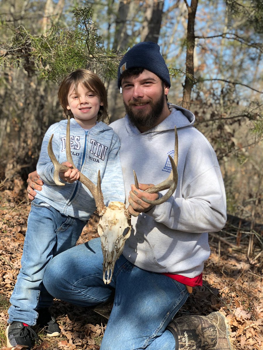 AllOutBiggs's tweet photo. Went shed hunting today with the family. Wasn’t expecting to find this! #family #deerlivesmatter #hikingadventures #ContentCreator #SaturdayVibes https://t.co/MmcQZhdXpL