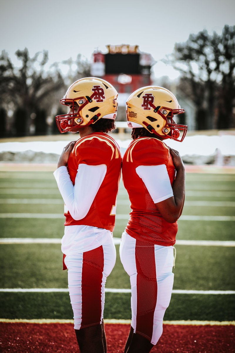 Rock island comin at ya! 🏈 <a href="/Coach_Hammer/">Ben Hammer</a>