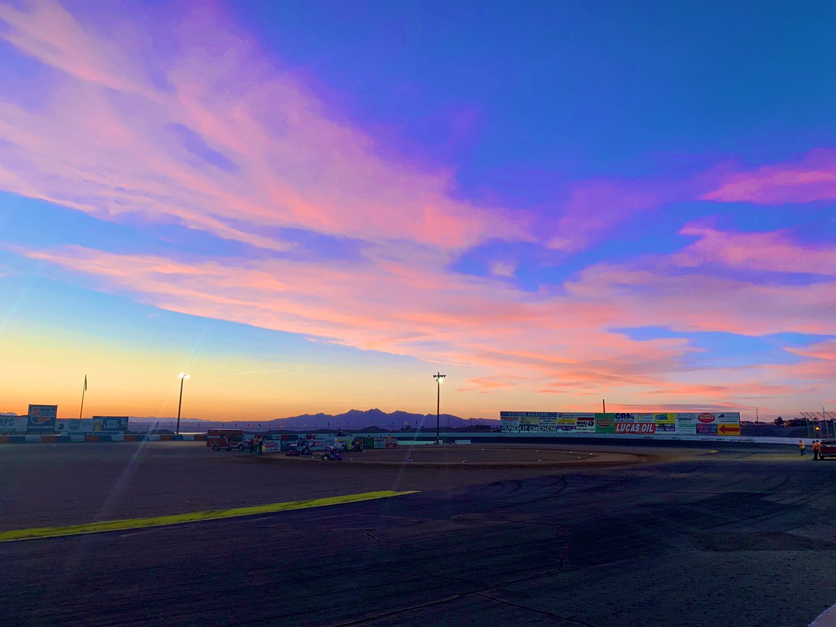 Tonight’s sunset from <a href="/H95Speedway/">Havasu 95 Speedway</a>