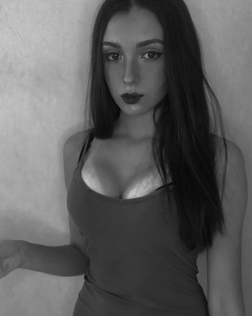 ___luziele___'s tweet photo. oi site🖤🤍 https://t.co/iYDzdW4INm