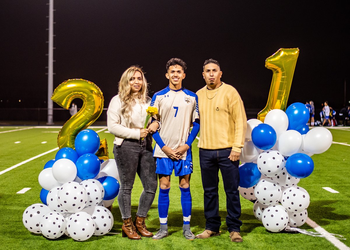BoswellSoccer's tweet photo. Senior Night 2021 was a success. Boswell walked away with a 4-0 win after celebrating our awesome seniors! A special thank you to @kbrownart for coming out to take pictures for us. #bosproud #emsisd #bosfc https://t.co/Knmo9EzrUT