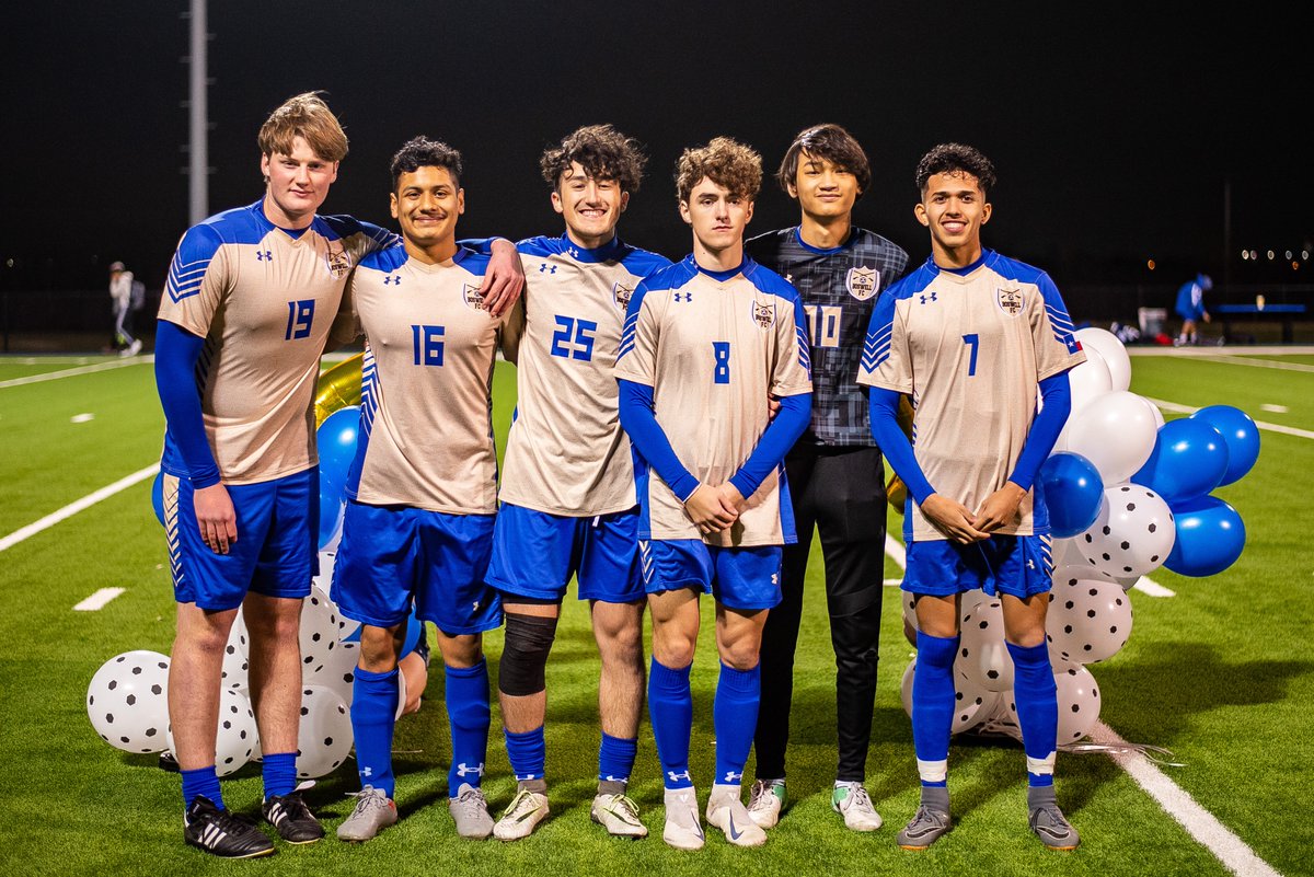 BoswellSoccer's tweet photo. Senior Night 2021 was a success. Boswell walked away with a 4-0 win after celebrating our awesome seniors! A special thank you to @kbrownart for coming out to take pictures for us. #bosproud #emsisd #bosfc https://t.co/v2nncbyXQL
