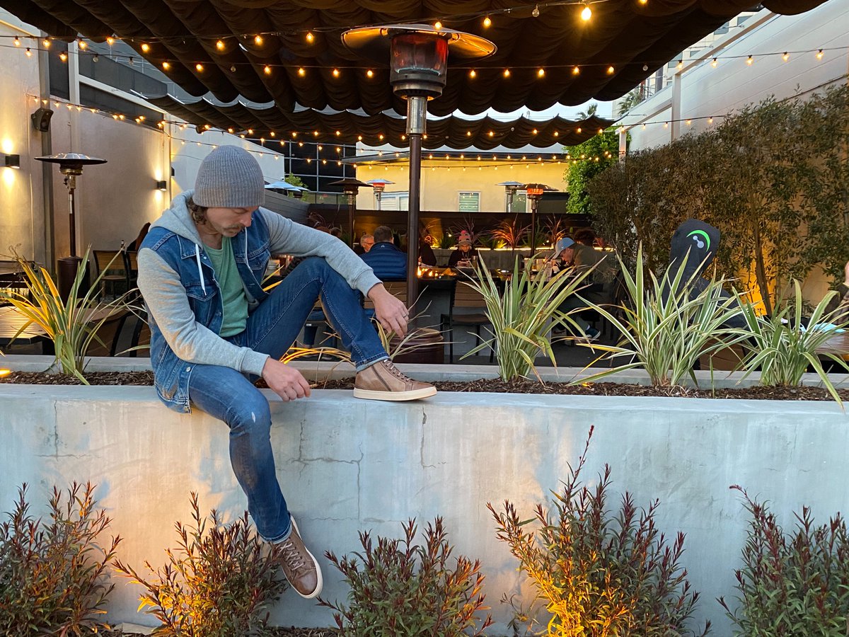 Picked these up at <a href="/KatherineKellyL/">Katherine Kelly Lang</a> Beverly Hills store @benheartUSA! Crazy-comfortable Italian handmade leather shoes. Wearing them out to dinner tonight because 😍😎