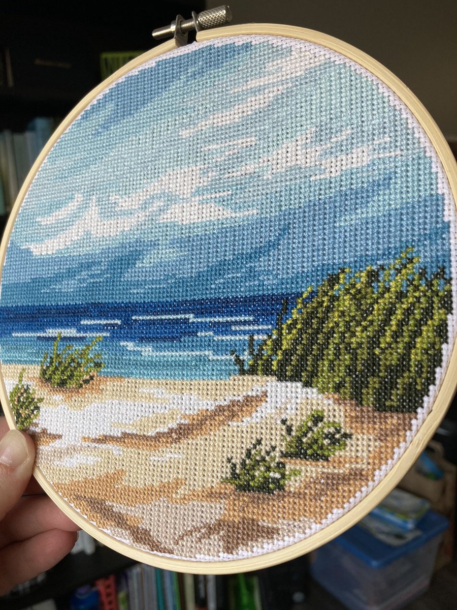 OnCloudKline's tweet photo. Just finished this bb hoop for my brother’s first apartment! Hmu if you’d like me to make you something — pay what you want to or not, I just like making stuff ☺️☺️ https://t.co/ychLPTwevz