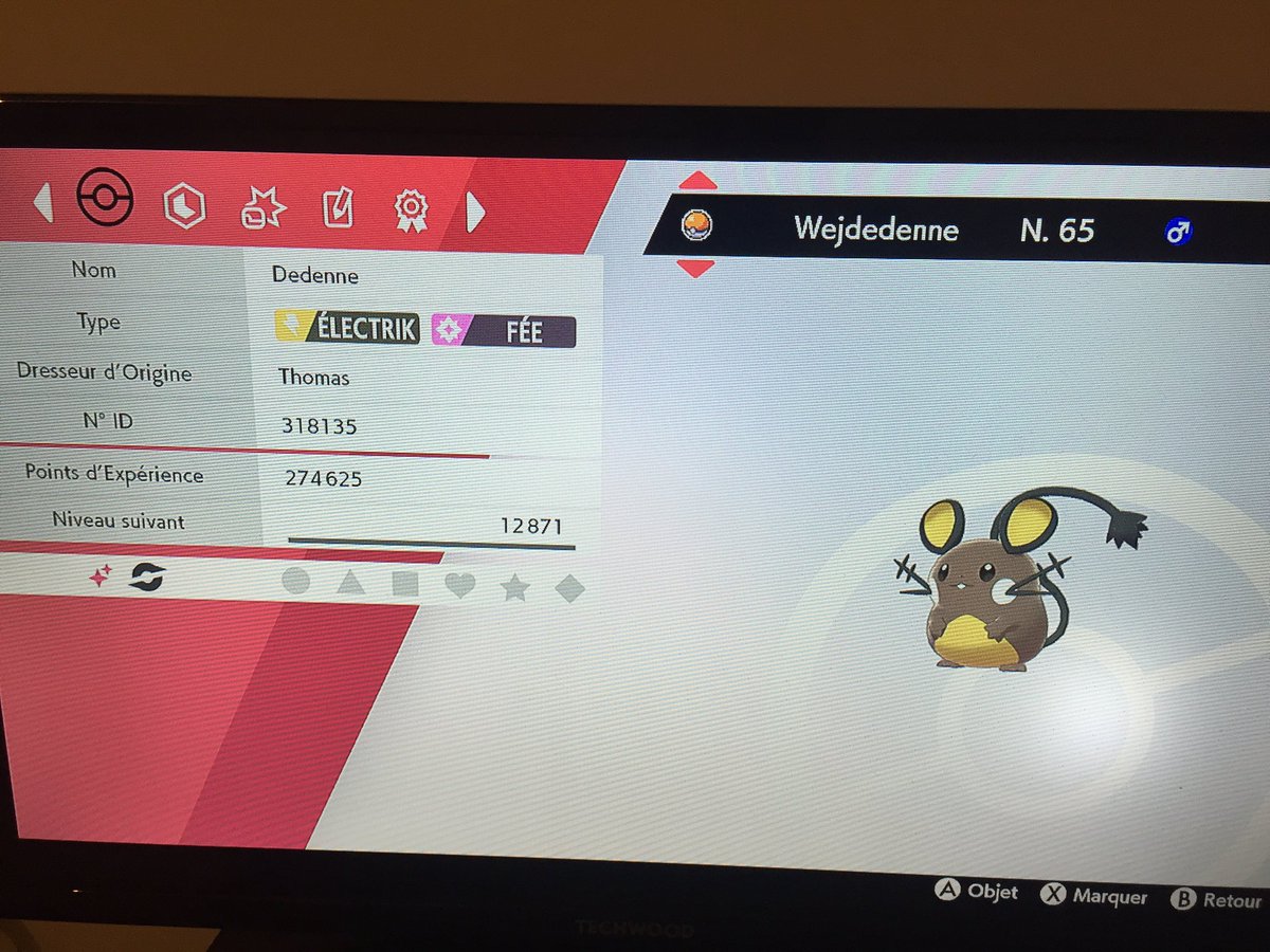 Dizzle57_mc's tweet photo. Enfin un shiny en expéditions ! Et ce sur le live de @Burlex3. Bon c’est pas Suicune mais on fait avec https://t.co/fkaZkBwBaA