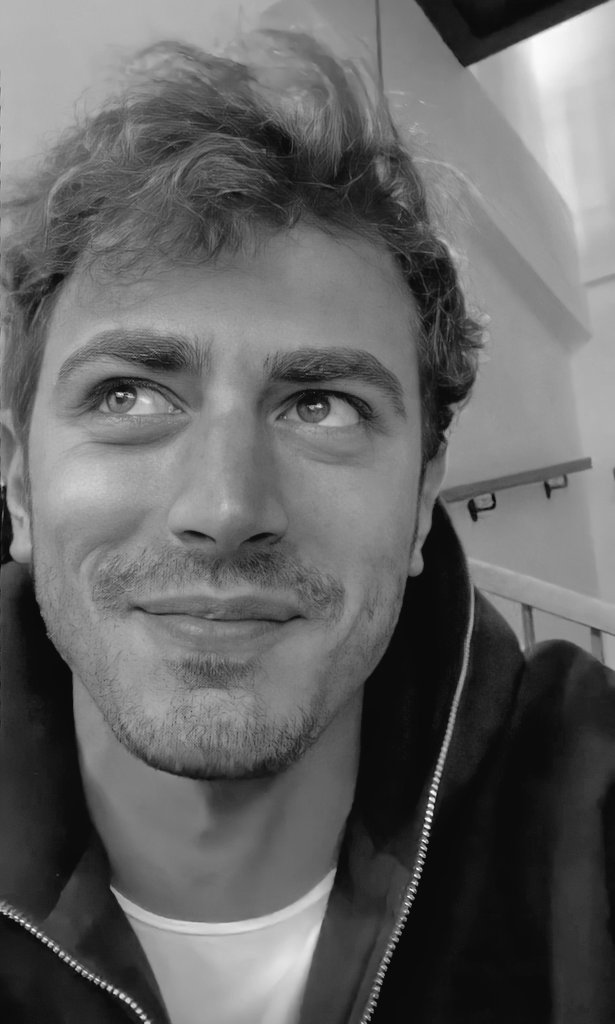 eminedits's tweet photo. Iyi geceler👀🧡

#Survivor2021 ▪︎ #EminGünenç https://t.co/a6QXbHUKBa