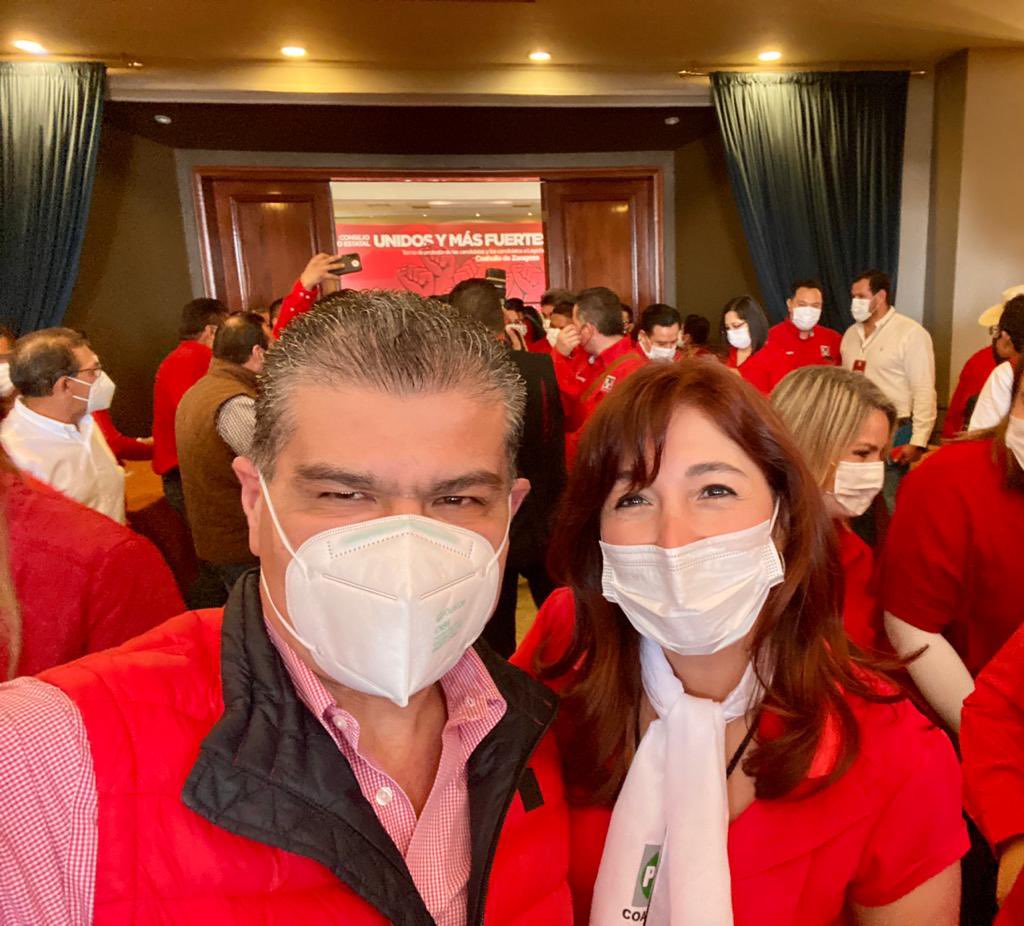 Boreque's tweet photo. Mi reconocimiento al gran trabajo que encabeza nuestro Gobernador @mrikelme, con acciones contundentes para enfrentar los retos que se presentan. Sin duda, una excelente carta de presentación para nuestras candidatas y candidatos. 👏 #UnidosyFuertes #PorSiemprePriistas #92PRI https://t.co/qonxatfiLN