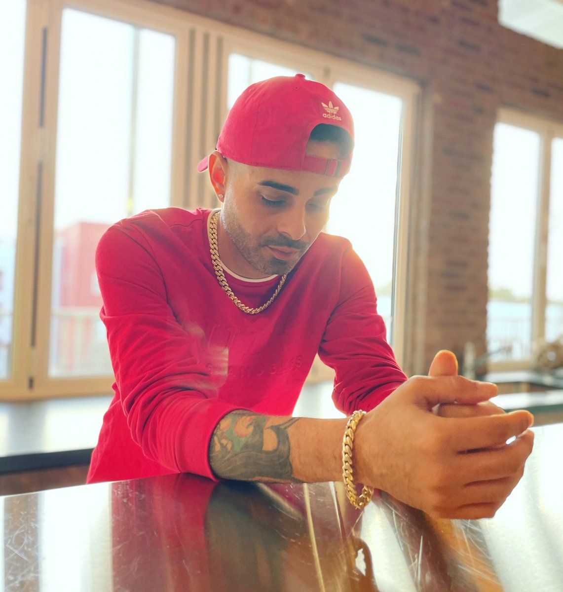 Dios siempre ilumina el camino de sus mas grandes guerreros... Vamos pa encima... 🎶🔥