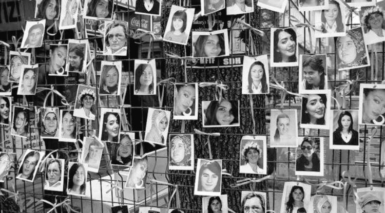 Bu ülkede çocuklar, "anne" diye sevinç çığlıkları atacağına, annesi öldürülmesin diye diye haykırıyor.. yalvarıyor.. 
bu ülkede adalet, mahkeme salonlarında değil, sosyal medyada gündem sırasına göre işliyor.. 

YETER ARTIK 

#ibrahimzaraptutuklansın 
#kadınasiddeteHAYIR