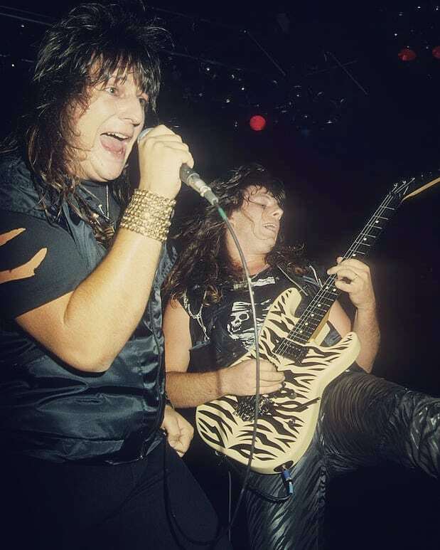HoundsMetal's tweet photo. It's #savasaturday! 😎🍻
. 
Tonight we've got the best of both worlds: Oliva brothers killing the stage!
. 
Both talented and charismatic, God only knows what they could have achieved given the possibility..but you know: "still the orchestra plays"..
.… https://t.co/QBkscMxCQW https://t.co/lb5pc7oXOL