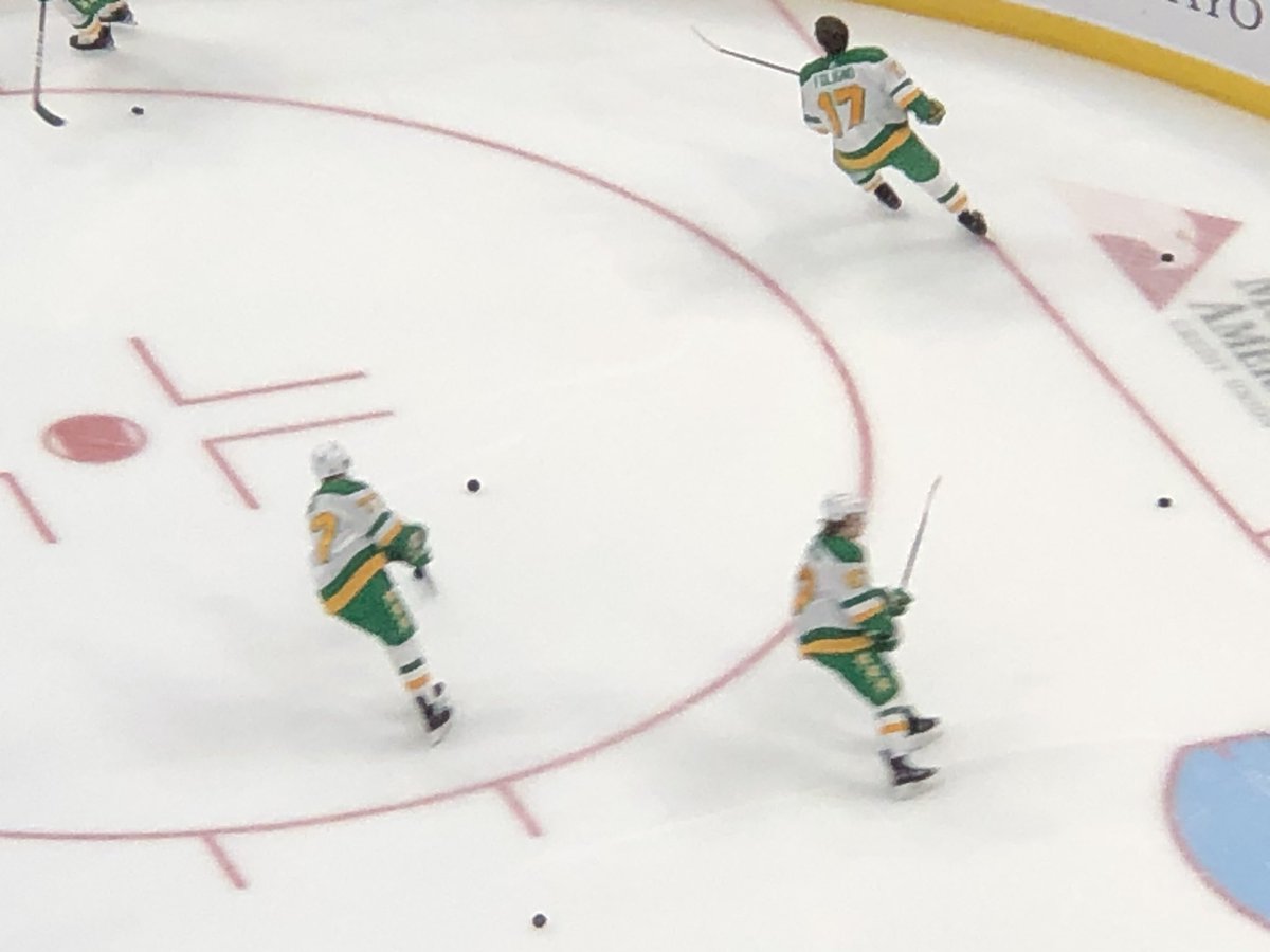 RomeroJoseM's tweet photo. Wild with the retro North Stars look tonight vs Yotes. #Modano https://t.co/ITq2A66yge