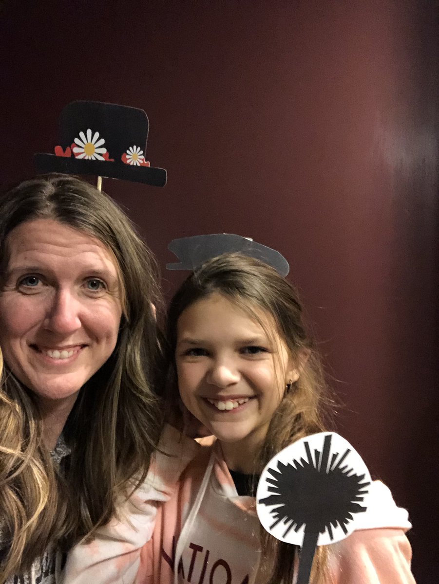 appnelwyasd's tweet photo. Ready for Mary Poppins! #WYMaryPoppins https://t.co/yDECtZtC8T