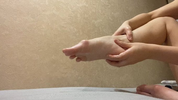 Another vid sold! massage with lotion for feet https://t.co/JcDBJ0oLA6 #MVSales https://t.co/5SQTktJ<a href="/tag/mvsales"class="tags"><span>#mvsales</span></a>