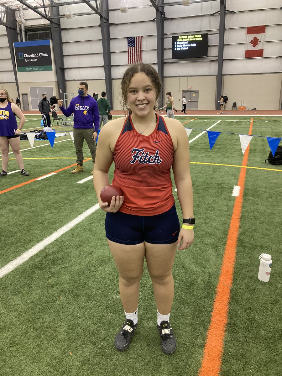 Congrats @KyleeMadison03 for another PR! She finished 7th overall in the shot put!