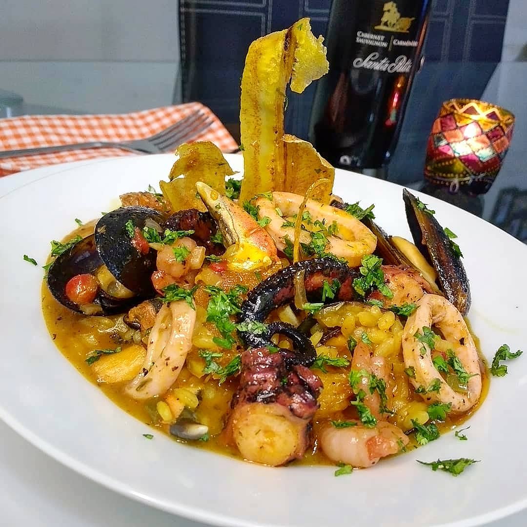 kingtaliban's tweet photo. @OrinocoBistro Una persona se atrevió a decir que en Venezuela no existe Gastronomía.  Para darle una lección prepararé un plato alusivo a cada Estado de Venezuela. Y abriré este reto con un Asopado de Mariscos Margariteño. Estado Nueva  Esparta.🇻🇪👨🏻‍🍳 https://t.co/UgVuPpQdTF