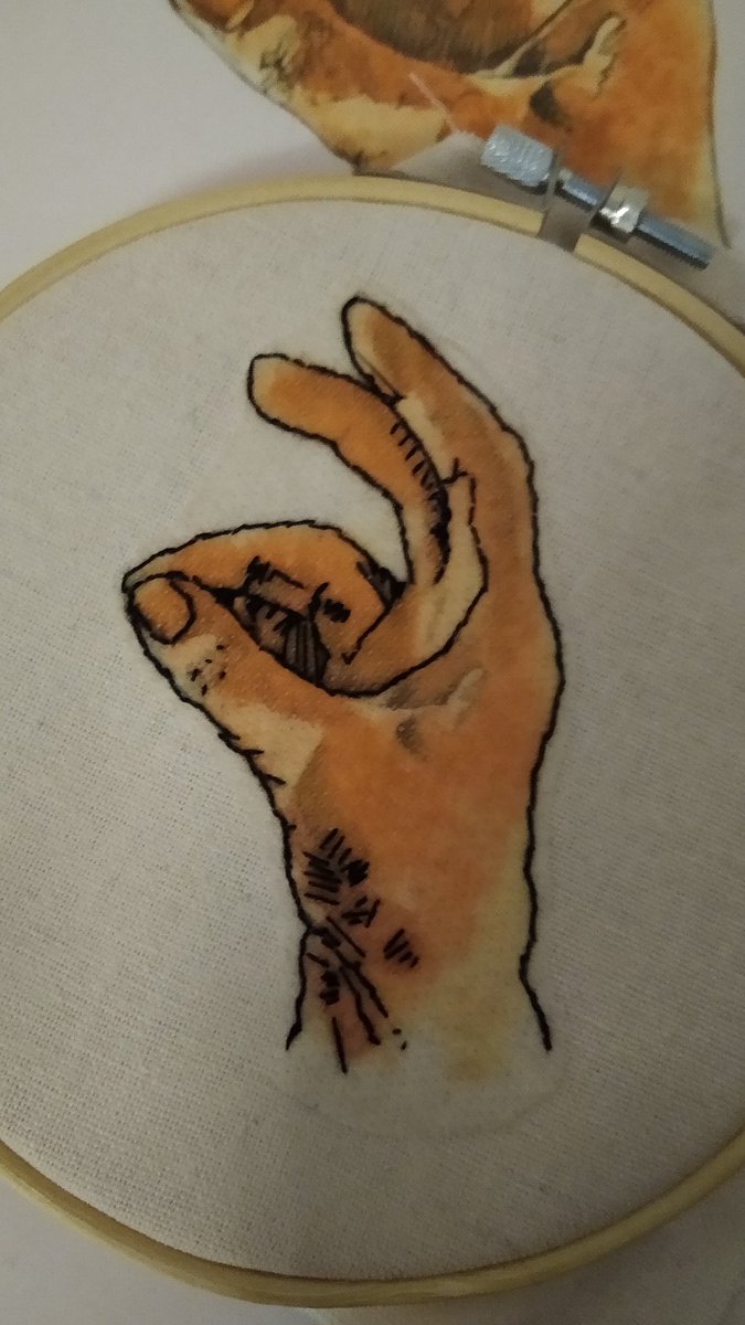 GGoldsbrough's tweet photo. More joy as the threads lead the way through Sammut's amazing #hand #drawing @LucyBurscough #dabhands progressing @EmmaLeePhysio #hospitalarts https://t.co/fqa4cqnK0D