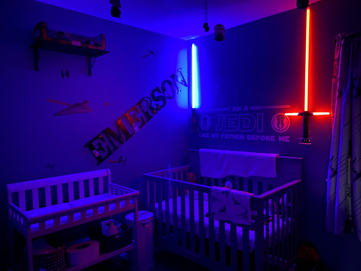 Weirdo2548's tweet image. My sons room only @HamillHimself would approve of😈🔥 The force is with my child #StarWars #FirstTimeDad #MaytheForceBeWithYou
