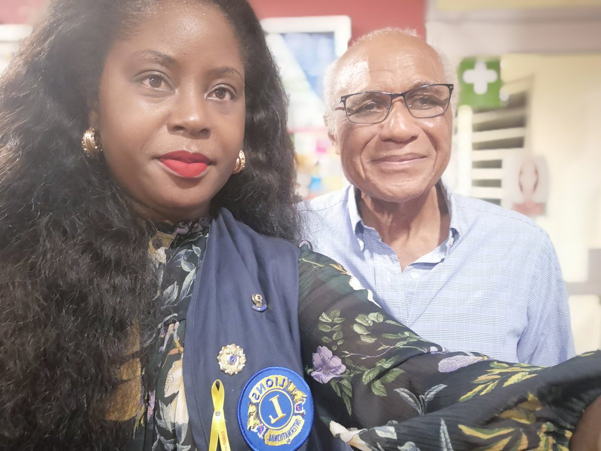 AudreyFlobinus's tweet photo. #Endométriose : un combat féminin...un défi dans lequel je me retrouve encore avec mon club : le Lions Club du Lamentin (972)🦁
En cette veille de fête de la #Femme... 
#Femmes, nous serons à vos côtés pour ce combat!!! Aux côtés de @Asso_EndoFrance et du Docteur Charles QUIST https://t.co/ZtUWjSrqeo