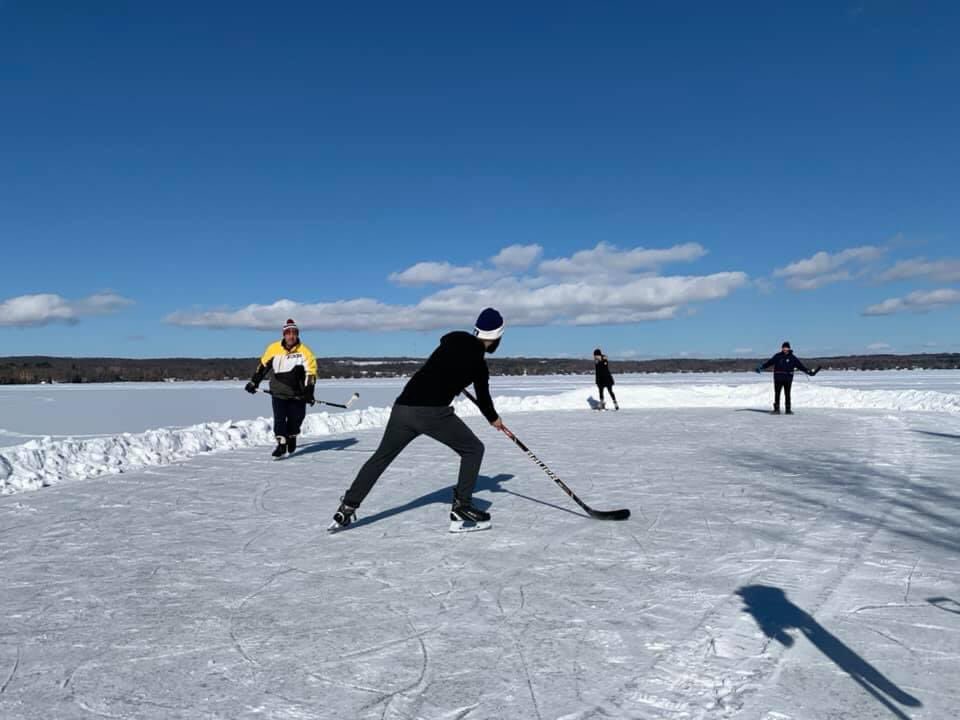 Victoriaaa813's tweet photo. @Sportsnet #WaltersRink Rest In Peace to Canada’s Hockey Dad♥️ https://t.co/SV6ajuSzDb