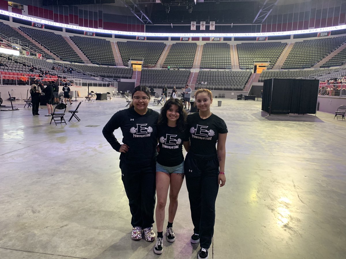 WehsAthletics's tweet photo. Congratulations to our Strong Side Powerlifters. They did a great job in representing Weslaco East! Major shoutout to State-Qualifier Syann Hernandez who is your regional champion in the 97lb Weight Class. https://t.co/amAStECDeU