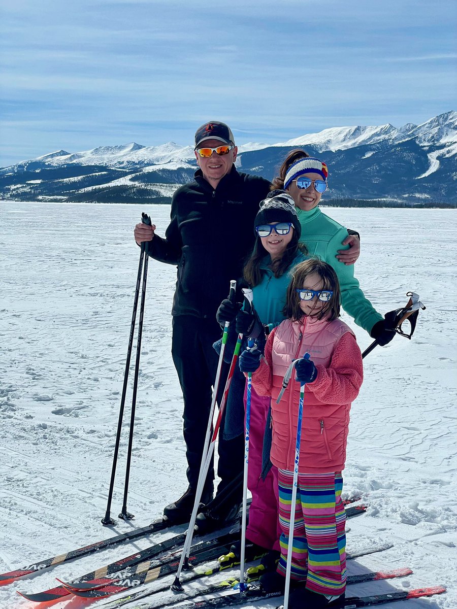 jackienw's tweet photo. My day was good. How was yours? #summitlife #colorado #ski #lakedillon https://t.co/EEshc9hOeo