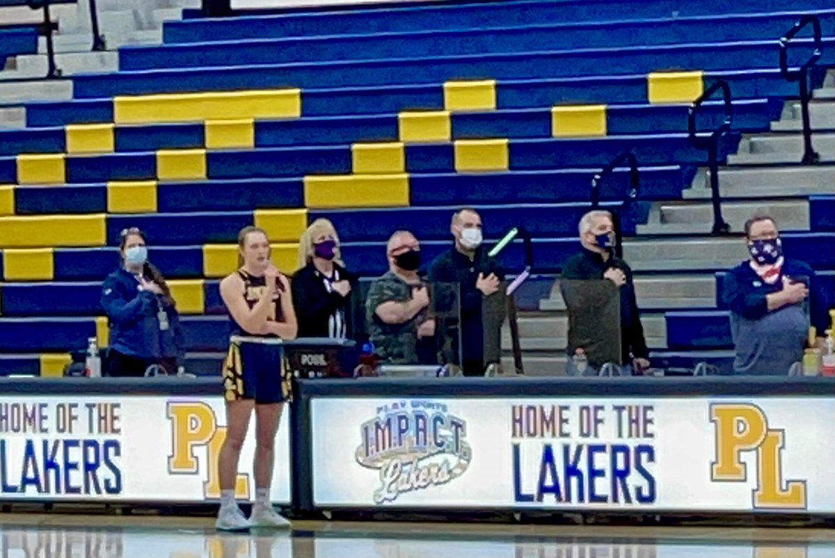 So proud of @kuboushek_abby ~ for singing our National Anthem at tonight’s @PLHSBBallGirls game! #BeautifulVoice #AmazingYoungWoman  @plhs_choir 💙💛💙💛