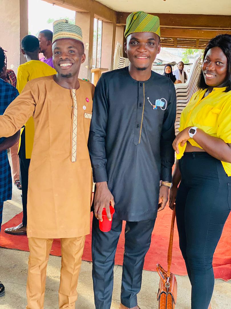 gian_nah's tweet photo. In a Room full of opportunities
Let my name be mentioned
#OpportunitiesDRR
#DRRN
#OpportunitiesPresident
#Rotaractclubofsagamuinvestiture
#RotaractD9110ng
@Awesome_Fola @AdedejiWindapo @RotaractD9110ng @Rtr_Alausa @omoakeen https://t.co/lUOeeUHLE2