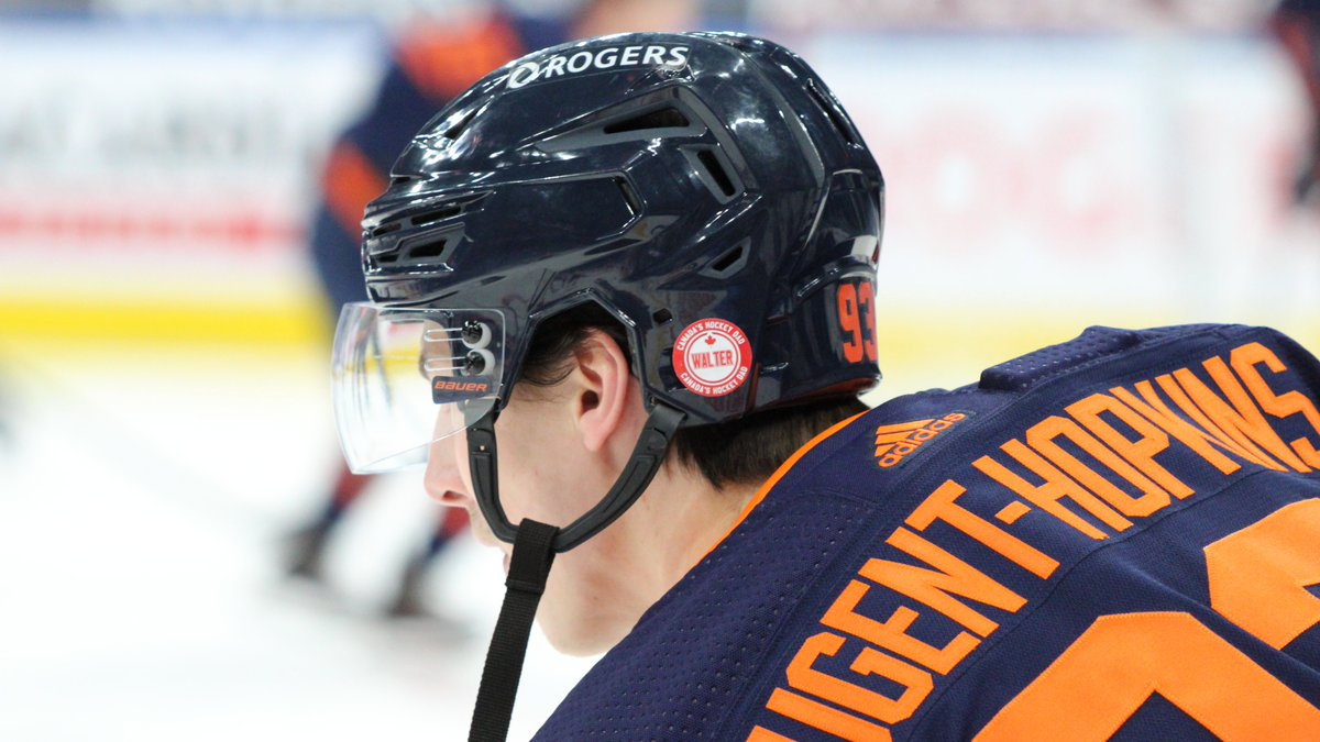 EdmontonOilers's tweet image. Walter in our hearts &amp;amp; on our helmets tonight. #LetsGoOilers